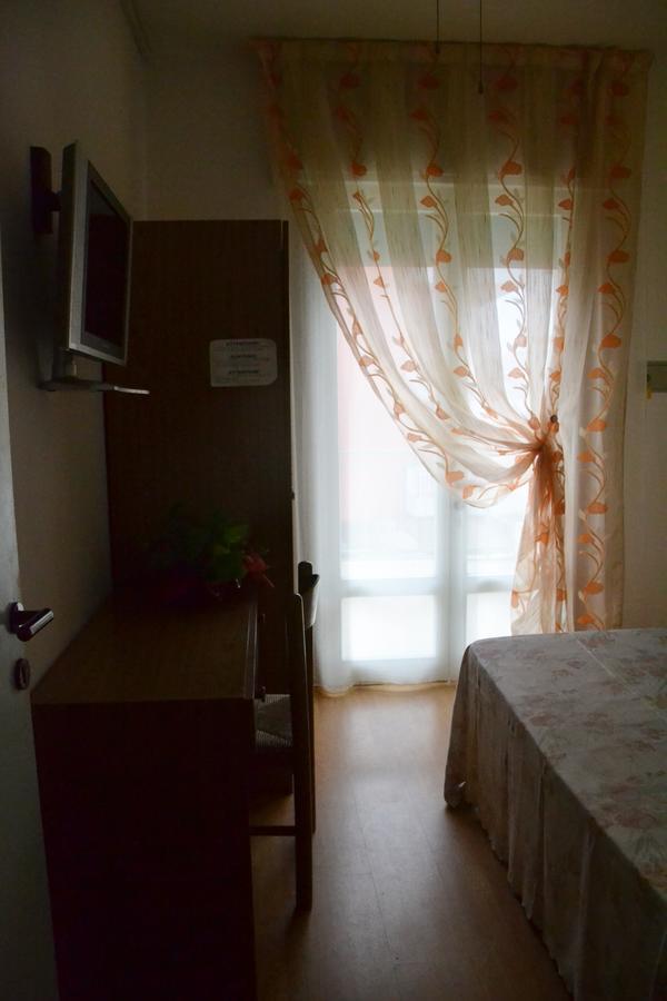 לידו די ג'סולו Hotel Rex מראה חיצוני תמונה